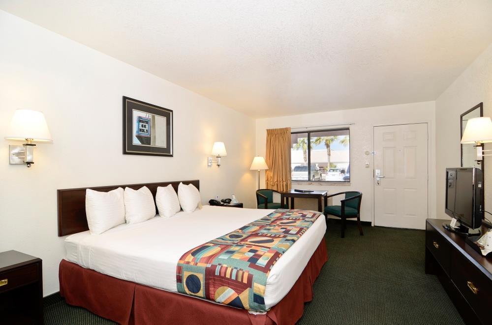 Best Western Colorado River Inn Needles Buitenkant foto